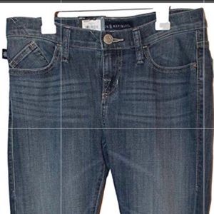 ROCK & REPUBLIC Capri Jeans